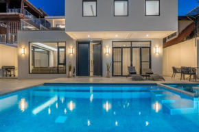 Urban 4 bedroom-independent swimming pool and KTV